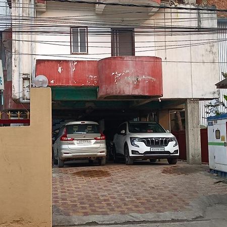 Hotel Lemon House Guwahati Bagian luar foto